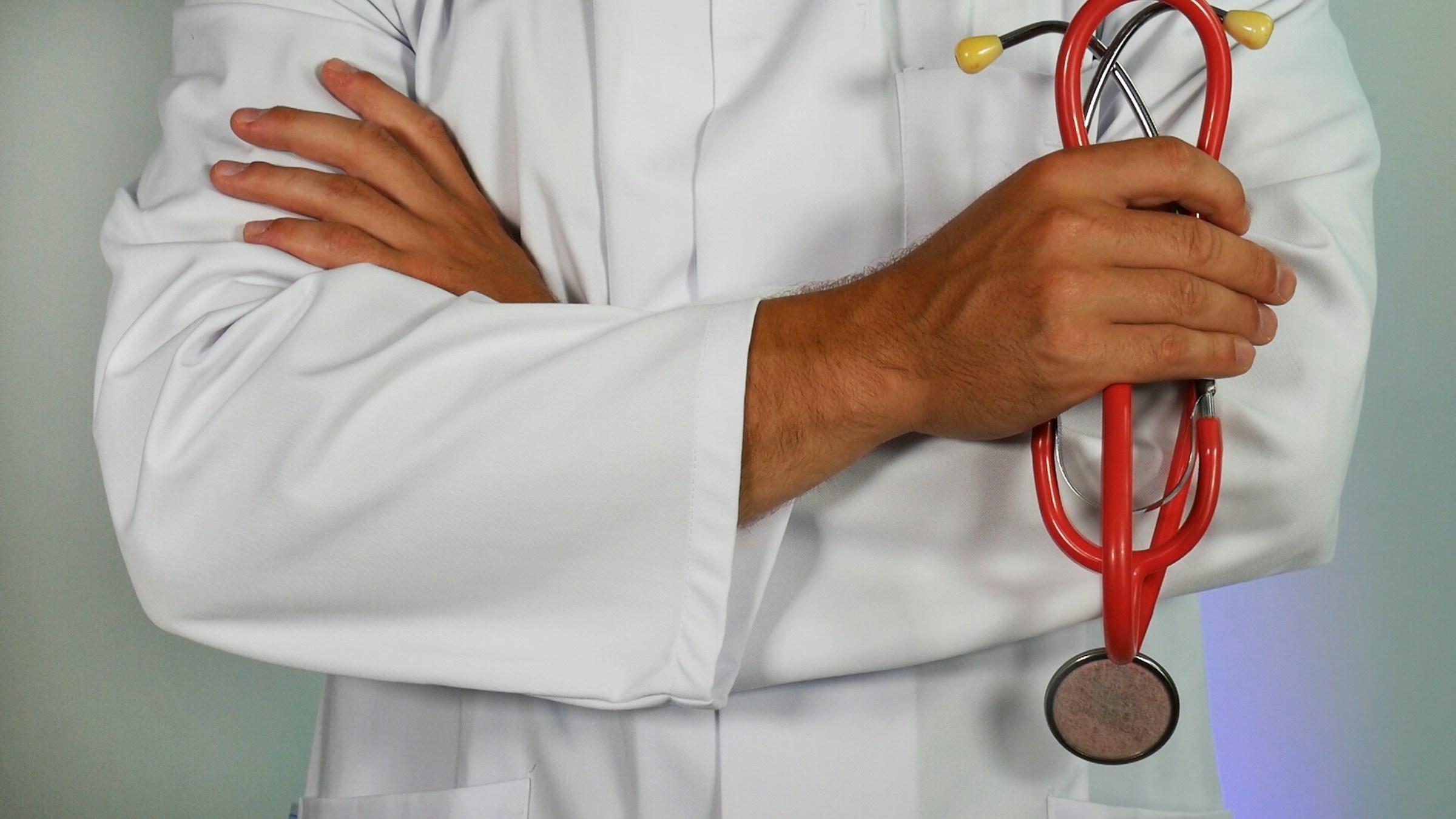 Doctor with a stethoscope. Photo by Online Marketing on Unsplash